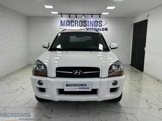 HYUNDAI TUCSON 2.0 MPFI GLS 16V 143CV 2WD FLEX 4P AUTOMÁTICO HYUNDAI TUCSON 2.0 MPFI GLS 16V 143CV 2WD FLEX 4P AUTOMÁTICO